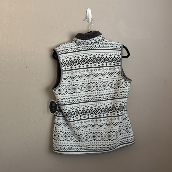 Karen Scott Patterned Fleece Vest size medium NWT - Picture 2 of 9
